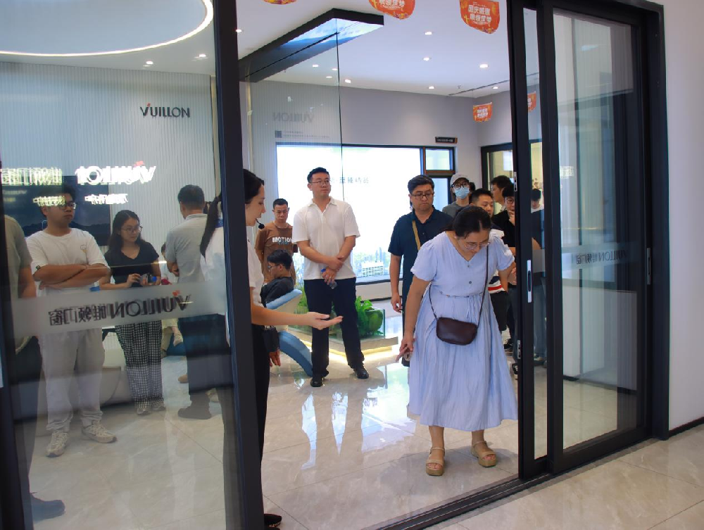 广东省清洁协会“减污降碳”研修班一行莅临唯领门窗考察交流